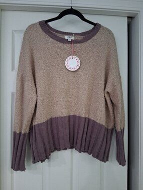 Super cute Umgee sweater